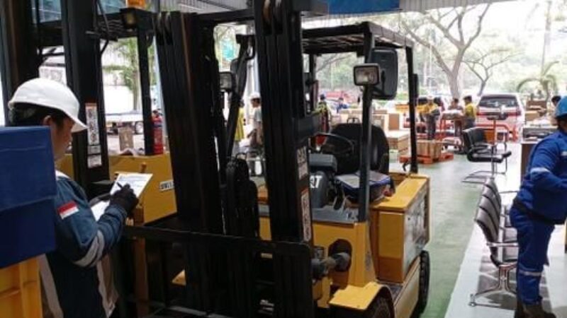 Pemeriksaan forklift